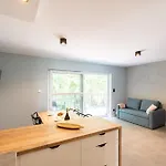 Apartman W Sam By Klif - Dwupoziomowy Z 2 Sypialniami, Balkonem, Widokiem Na I Parkingiem Ustka