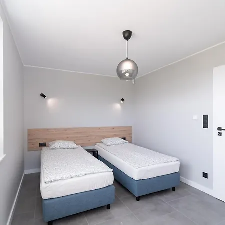 W Sam By Klif - Dwupoziomowy Z 2 Sypialniami Balkonem Widokiem Na Las, Parkingiem * Ustka