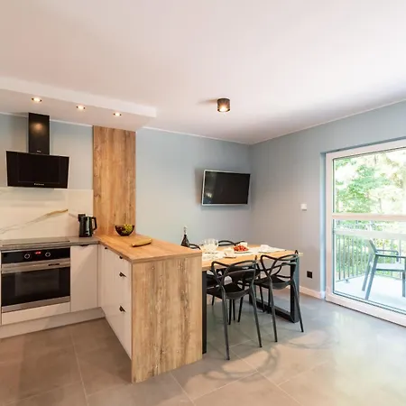 Appartement W Sam By Klif - Dwupoziomowy Z 2 Sypialniami Balkonem Widokiem Na Las, Parkingiem