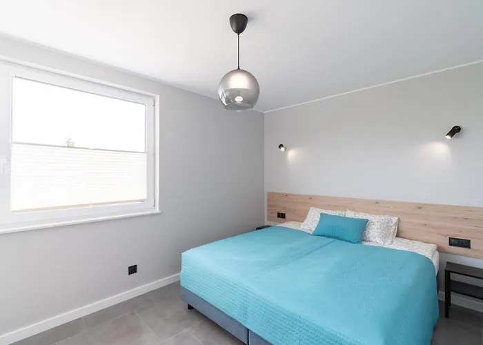 Lägenhet W Sam By Klif - Dwupoziomowy Z 2 Sypialniami Balkonem Widokiem Na Las, Parkingiem Ustka