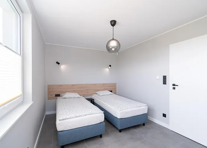 W Sam By Klif - Dwupoziomowy Z 2 Sypialniami Balkonem Widokiem Na Las, Parkingiem * Ustka