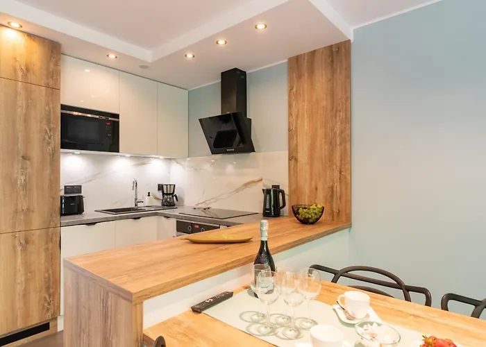 W Sam By Klif - Dwupoziomowy Z 2 Sypialniami Balkonem Widokiem Na Las, Parkingiem Lägenhet