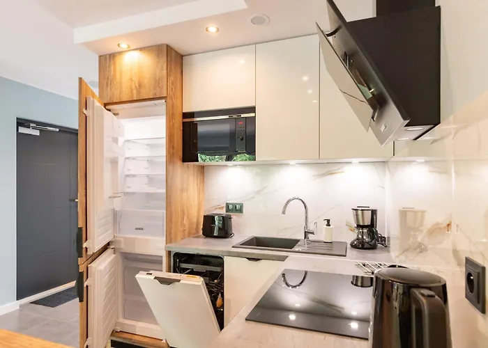 W Sam By Klif - Dwupoziomowy Z 2 Sypialniami Balkonem Widokiem Na Las, Parkingiem Ustka