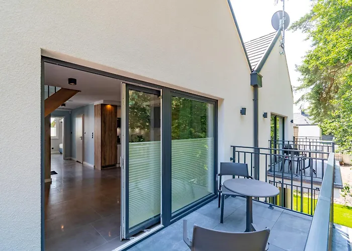 W Sam By Klif - Dwupoziomowy Z 2 Sypialniami Balkonem Widokiem Na Las, Parkingiem Lägenhet Ustka