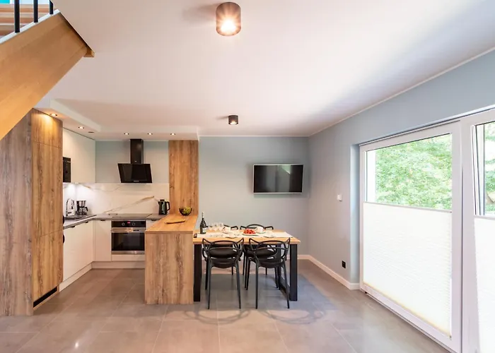 W Sam By Klif - Dwupoziomowy Z 2 Sypialniami Balkonem Widokiem Na Las, Parkingiem Ustka